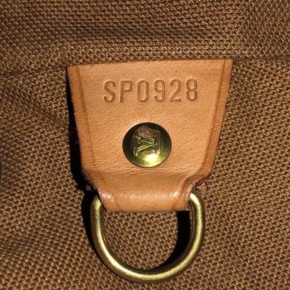 Louis Vuitton Authentic Montsouris MM Backpack:Date Code:(SP0928)w/COA/Dust Bag - Picture 7 of 15